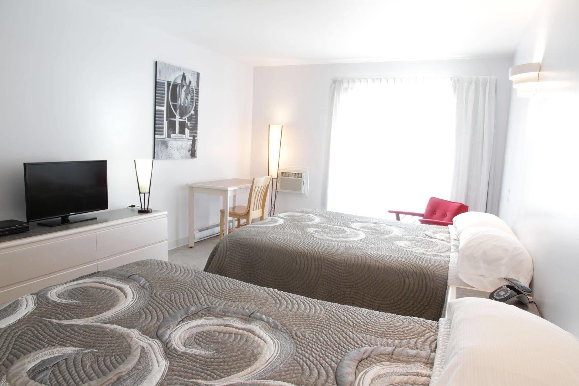 Motel Le Martinet La Pocatiere Exteriör bild